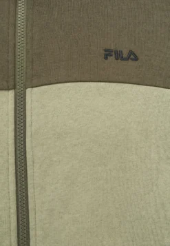 Fila BiedenkopfGiacca SportivaOlive Night Uomo Pantaloni Sportivi E Joggers 1FI22Q00I-M11 -Negozio al dettaglio Fila 02be21ca910442098145cb652d611a7b scaled