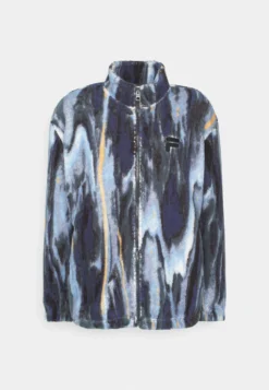 Fila Couzeix Zipper Jacket UnisexGiacca In PileBlue Donna Felpe 1FI21001C-T11 -Negozio al dettaglio Fila 065be5fb9a6945f4ad2e9fe07d16d167 scaled