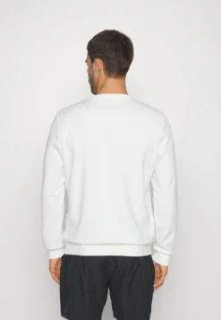 Fila KalleFelpaWhite Alyssum Uomo Maglieria E Felpe 1FI42G02S-A11 -Negozio al dettaglio Fila 06714a42d9c04befba06b2959456589d scaled