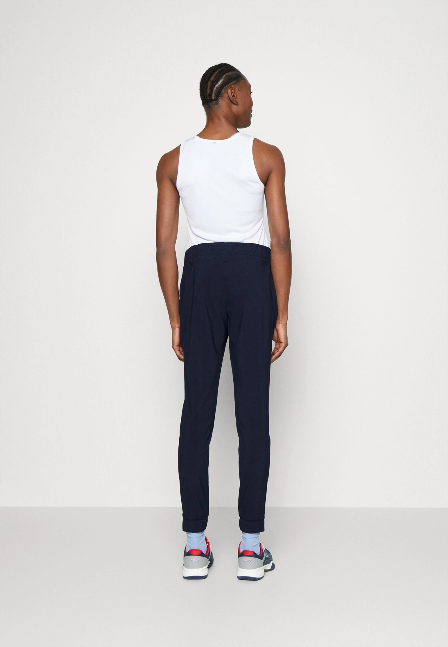 Fila Pants MarinaPantaloni SportiviNavy Donna Abbigliamento 1FI41E03J-K11 3 Fila Pants MarinaPantaloni SportiviNavy Donna Abbigliamento 1FI41E03J-K11 - immagine 3