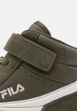 Fila Crew Mid Kids UnisexSneakers AlteOlive Night Bambini Sneakers 1FI16D016-N11 -Negozio al dettaglio Fila 1b4b5d6f76004056aa1e15cf60912a82 scaled