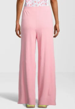 Fila HoseDasha Wide Ribbed PantaloniPeony Donna Pantaloni 1FI21A025-J11 -Negozio al dettaglio Fila 1c59936a3c274c18a2117edd639dcd08 scaled