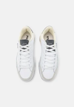 Fila Avenida - Sneakers Basse - White/Stormy Weather 9 Fila Avenida - Sneakers Basse - White/Stormy Weather -Negozio al dettaglio Fila 1d3307d76ca245b1baa32d4f47b95a2c scaled