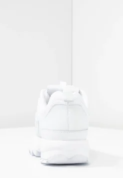 Fila Disruptor PatchesSneakers BasseWhite Donna Sneakers 1FI11A01K-A11 -Negozio al dettaglio Fila 1d7aabe420f246a0b661f4e0dd1f9d46