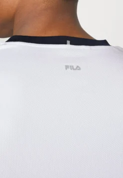 Fila Oscar - T-Shirt Sport - White 9 Fila Oscar - T-Shirt Sport - White -Negozio al dettaglio Fila 20c67f7f30a448d989fd9ce40ad2da26 scaled