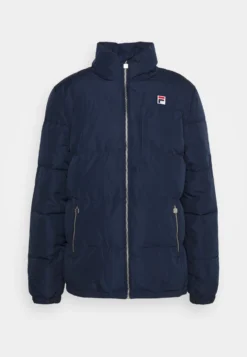 Fila Avventura Puff JacketGiacca InvernaleBlack Iris Uomo Giacche 1FI22T01Z-K11 -Negozio al dettaglio Fila 20f31382fea346a68442c35fd0f7e908 scaled