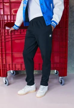 Fila Bottrop Track PantsPantaloni SportiviBlack Uomo Pantaloni Sportivi E Joggers 1FI22E03P-Q11
