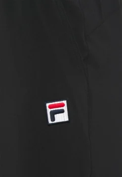 Fila Pants ProPantaloni SportiviBlack Uomo Abbigliamento 1FI42E016-Q11 -Negozio al dettaglio Fila 30243e290c2e4f218695dc83fa02e4e0 scaled
