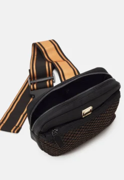 Fila Safety Belt Waistbag Unisex - Marsupio - Black/Bronze -Negozio al dettaglio Fila 3488f5ee611d4aceb6ef963e1278b2ce scaled