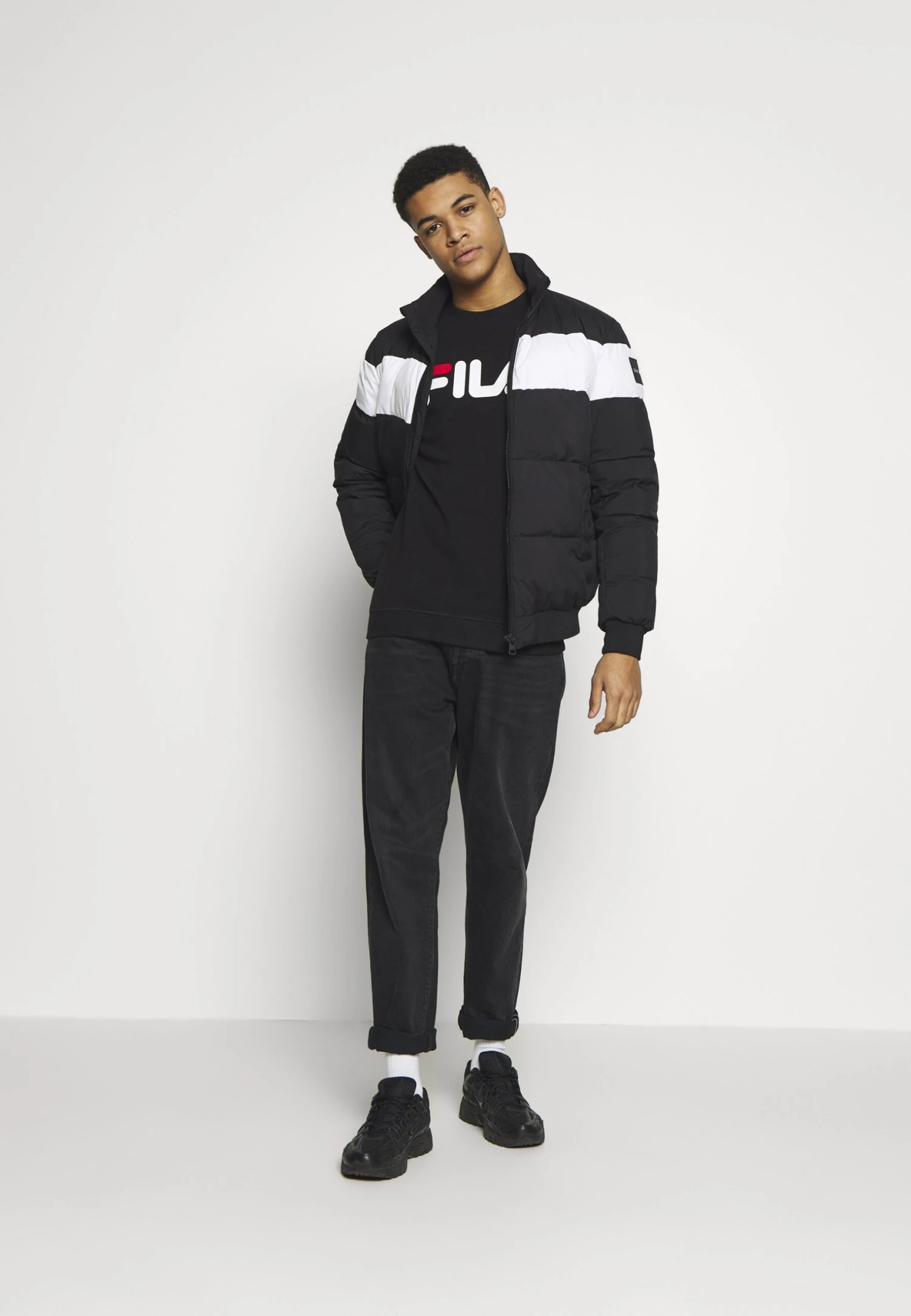 Fila PureFelpaBlack Uomo Maglieria E Felpe 1FI22S01G-Q11 2 Fila PureFelpaBlack Uomo Maglieria E Felpe 1FI22S01G-Q11 - immagine 2