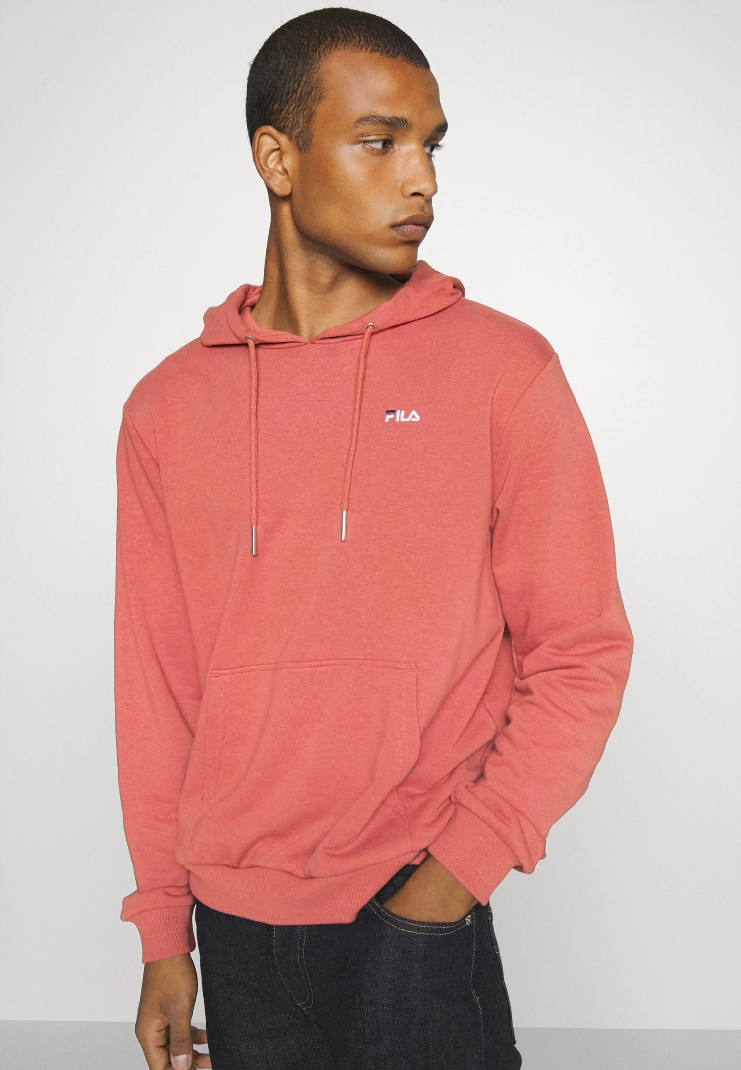 Fila Bengel Regular HoodyFelpa Con CappuccioMarsala Uomo Maglieria E Felpe 1FI210017-G11 4 Fila Bengel Regular HoodyFelpa Con CappuccioMarsala Uomo Maglieria E Felpe 1FI210017-G11 - immagine 4