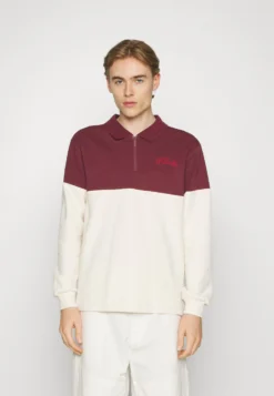 Fila Toyohashi Long SleeveMaglietta A Manica LungaWhitecap Gray/Tawny Port Uomo T-shirt E Polo 1FI22P00V-A11 -Negozio al dettaglio Fila 3cf1bf5c0c9d4b09bf305d0e2c71daa9 scaled