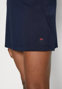 Fila Skort ShivaGonna SportivoNavy Donna Abbigliamento 1FI41B005-K11 -Negozio al dettaglio Fila 3f36973485fc47f0a8c303ae6978e9d3 scaled