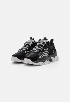 Fila Ray Tracer Tr2Sneakers BasseBlack/Nimbus Cloud Donna Sneakers 1FI11A0BG-Q11 -Negozio al dettaglio Fila 40eaa971f2e2422eb331b3e5336967f7 scaled