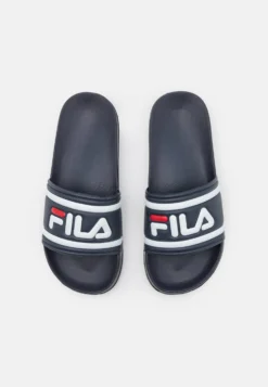 Fila Morro Bay Teens UnisexCiabattineDress Blues Donna Ciabatte E Zoccoli 1FI16G001-Q11 9 Fila Morro Bay Teens UnisexCiabattineDress Blues Donna Ciabatte E Zoccoli 1FI16G001-Q11 -Negozio al dettaglio Fila 4251c9d271c04d2c91c1c7498a83d067 scaled