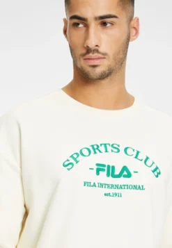 Fila Apparel Brand Loose Fit Crew FelpaAntique White Uomo Abbigliamento 1FI22S07P-A11 -Negozio al dettaglio Fila 472f8495da974b0195edf577f9db09c3 scaled