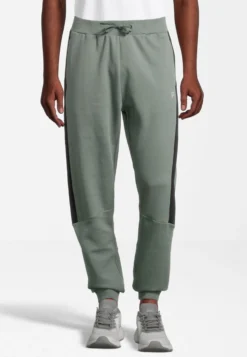 Fila RouvroyPantaloni SportiviDark Forest Uomo Pantaloni 1FI42E03C-M11