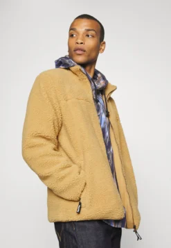 Fila Braunlage Jacket Unisex - Giacca In Pile - Beige -Negozio al dettaglio Fila 4b0fe4fec94f41fe976de8cd784d9802 scaled