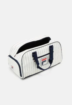 Fila The Classic Padel Bag UnisexBorsa Per RacchetteWhite /Peacoat Blue Uomo Zaini E Borse 1FI44E00J-A11 -Negozio al dettaglio Fila 4bceb7a26bb943f59102383921eb63fb scaled