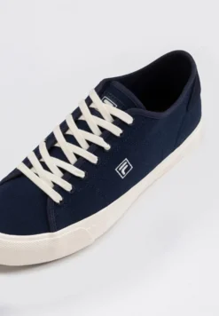 Sneakers BasseFila Navy Uomo Scarpe 1FI12O04S-K11 -Negozio al dettaglio Fila 4c1e8274a1434deb988b6ac1619aa97e scaled