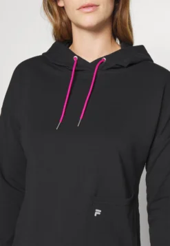 Fila JulinaFelpa Con CappuccioBlack Donna Abbigliamento 1FI41G021-Q11 -Negozio al dettaglio Fila 4cec4142306e4358b5629963b1d0a760 scaled