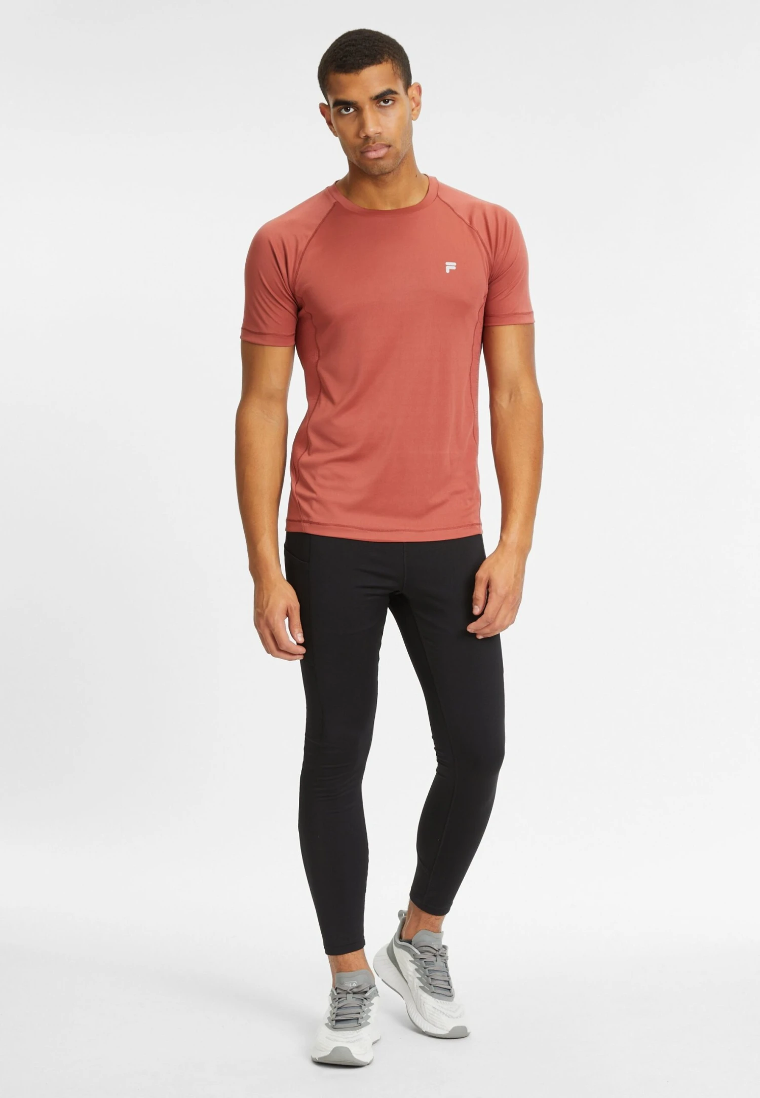 Fila Apparel RidgecrestT-Shirt Con StampaMarsala Uomo T-shirt E Polo 1FI42D04U-G11 2 Fila Apparel RidgecrestT-Shirt Con StampaMarsala Uomo T-shirt E Polo 1FI42D04U-G11 - immagine 2