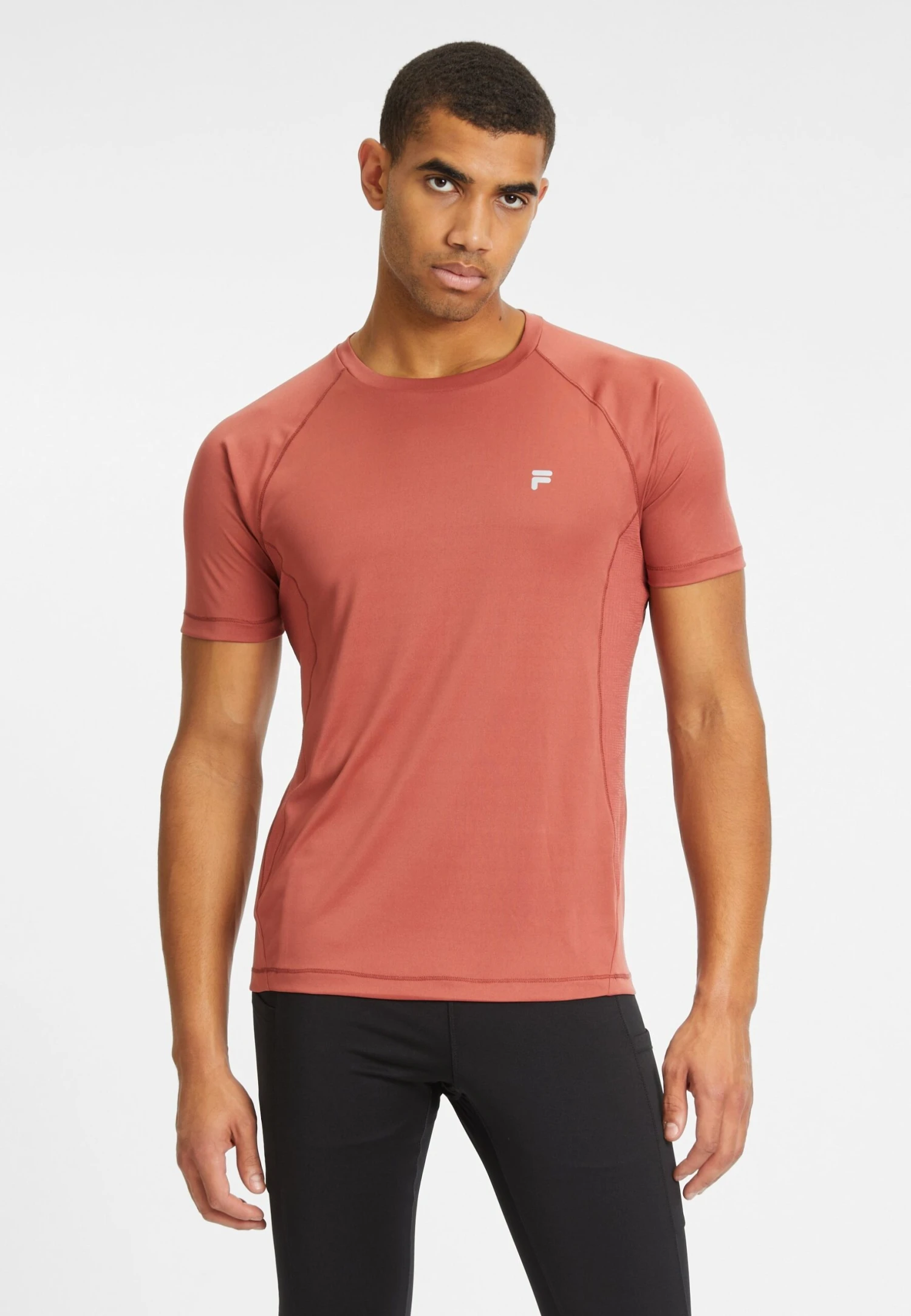 Fila Apparel RidgecrestT-Shirt Con StampaMarsala Uomo T-shirt E Polo 1FI42D04U-G11 1 Fila Apparel RidgecrestT-Shirt Con StampaMarsala Uomo T-shirt E Polo 1FI42D04U-G11