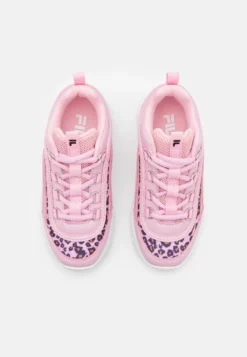 Fila Strada Kids TeensSneakers BasseSilver Pink Bambini Sneakers 1FI13D01A-J12 9 Fila Strada Kids TeensSneakers BasseSilver Pink Bambini Sneakers 1FI13D01A-J12 -Negozio al dettaglio Fila 50c839a4244c4b0d955ab6c9ae8cc0f1 scaled