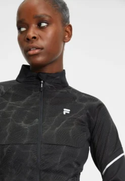 Fila Apparel Ridge Aop Reflectiv Running JacketGiacca SportivaSilver Reflective Mars Aop Donna Giacche E Blazer 1FI21G027-Q11 -Negozio al dettaglio Fila 5398ddb13f484a5aba5b7f3d6cca210f scaled