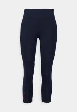 Fila Capri Leggings NalaCollantNavy Donna Abbigliamento 1FI41E03M-K11 8 Fila Capri Leggings NalaCollantNavy Donna Abbigliamento 1FI41E03M-K11 -Negozio al dettaglio Fila 55829567f10943c1a7fda62a16503ae9 scaled
