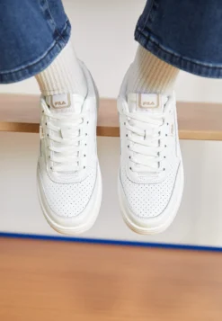 Fila SevaroSneakers BasseWhite Donna Scarpe 1FI11A0DV-A11 -Negozio al dettaglio Fila 5a792c5720d54fcbaeff5ae4e41c9fef scaled