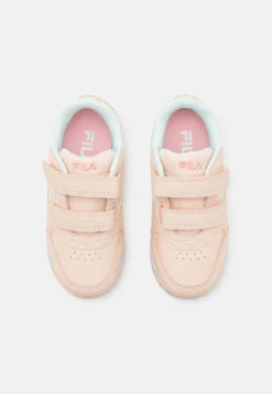 Fila Orbit Infants UnisexSneakers BasseVanilla Cream/Marshmallow Bambini Sneakers 1FI14D003-B19 9 Fila Orbit Infants UnisexSneakers BasseVanilla Cream/Marshmallow Bambini Sneakers 1FI14D003-B19 -Negozio al dettaglio Fila 5ad700a25cd24a26a6a95e6be5d5cf16 scaled