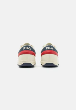 Fila Original Tennis 83 UnisexSneakers BasseAntique White Uomo Sneaker 1FI15O00X-A11 -Negozio al dettaglio Fila 5ea268cff8bb450ab18371a173d88820 scaled