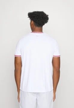 Fila MarlonT-Shirt SportWhite Uomo Abbigliamento 1FI42D03T-A11 -Negozio al dettaglio Fila 68d6a20e7d364bfe98c2f395c49cf979 scaled