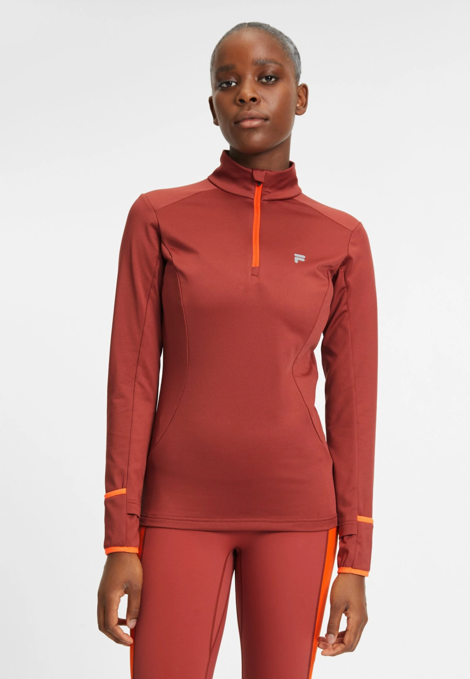 Fila Rande Half Zip Running Maglietta A Manica LungaMarsala Donna T-shirt E Top 1FI41D04T-G11 1 Fila Rande Half Zip Running Maglietta A Manica LungaMarsala Donna T-shirt E Top 1FI41D04T-G11