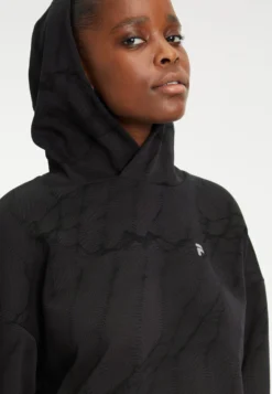 Fila Apparel Rincon Aop CroppedFelpa Con CappuccioPhantom Mars Aop Donna Felpe 1FI21J060-Q11 -Negozio al dettaglio Fila 74a778c71e744426a8c9852de24dbdd4 scaled
