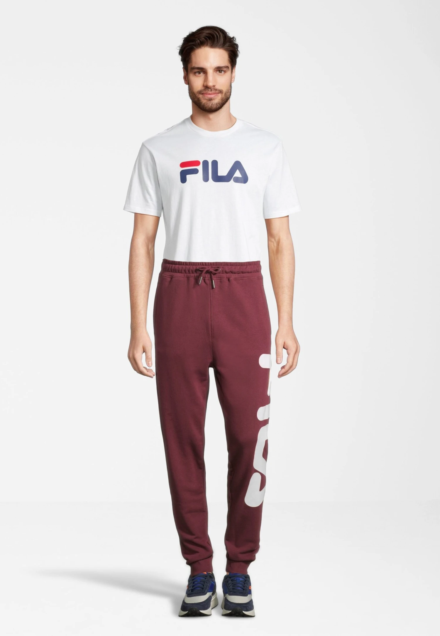Fila Bronte UnisexPantaloni SportiviTawny Port Uomo Pantaloni Sportivi E Joggers 1FI21001J-G11 2 Fila Bronte UnisexPantaloni SportiviTawny Port Uomo Pantaloni Sportivi E Joggers 1FI21001J-G11 - immagine 2