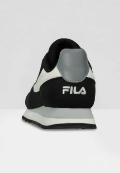 Fila Prati - Sneakers Basse - Nero 10 Fila Prati - Sneakers Basse - Nero -Negozio al dettaglio Fila 759d3c71c7ea4e03a968aa9e1e2dfcc3