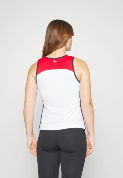 Fila AvaTopWhite Donna Abbigliamento 1FI41D04R-A11 -Negozio al dettaglio Fila 760d8a3c91ea4566853735551716b061 scaled