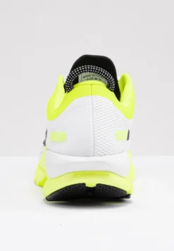 Fila Shocket TrainScarpe Da CamminataWhite Black Safety Yellow Uomo Scarpe 1FI42A02A-E11 -Negozio al dettaglio Fila 77a78c6bedec4dce98b6ce4065b8156e scaled