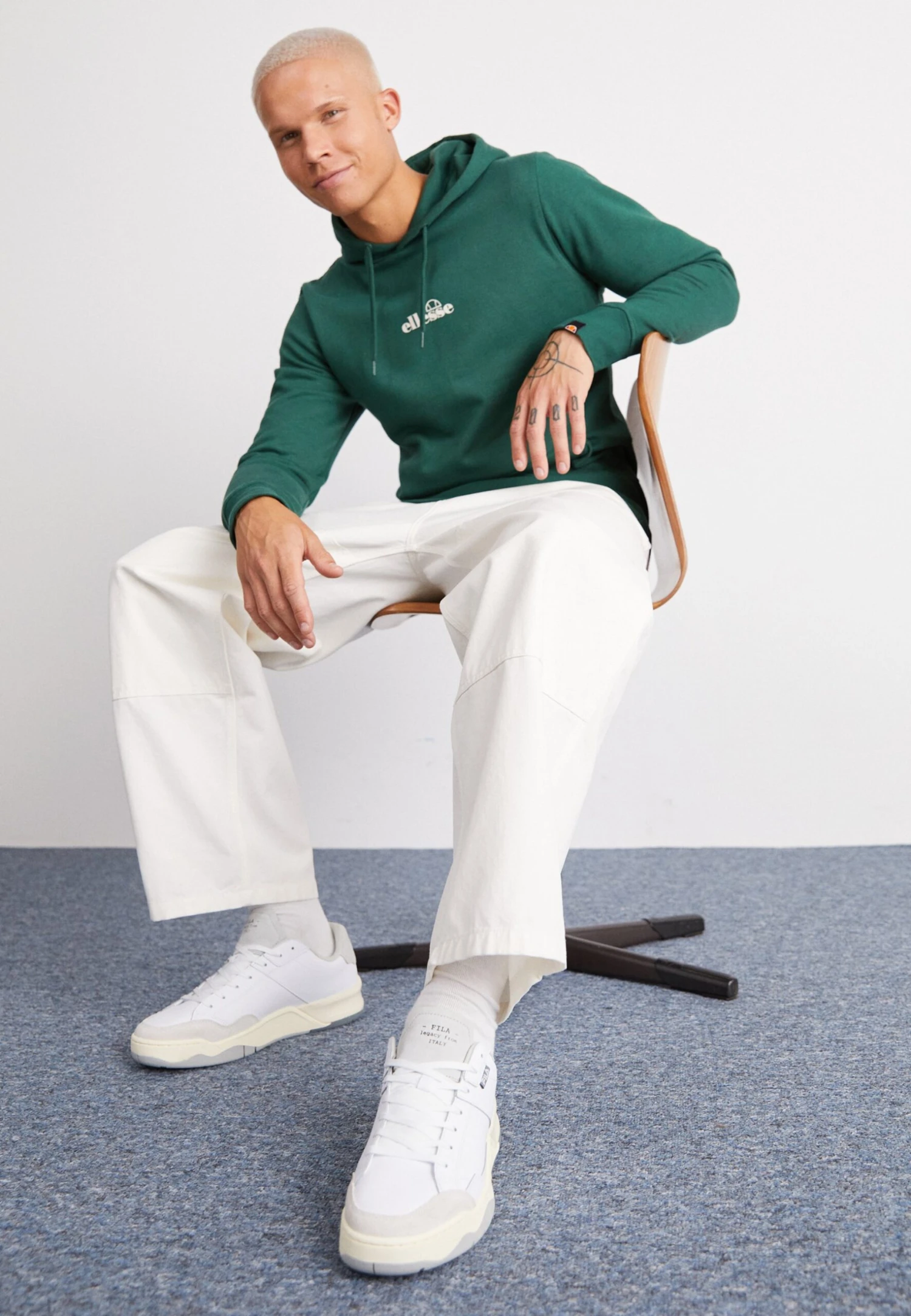 Fila AvenidaSneakers BasseWhite/Nimbus Cloud Uomo Scarpe 1FI12O05S-A11 3 Fila AvenidaSneakers BasseWhite/Nimbus Cloud Uomo Scarpe 1FI12O05S-A11 - immagine 3