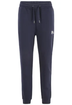 Fila Apparel Balbronn Pantaloni SportiviBlack Iris Uomo Pantaloni Sportivi E Joggers 1FI22E049-K11 -Negozio al dettaglio Fila 7e23cdf755d54c8fb3cb14e2f878b875 scaled