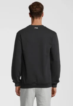 Fila Barbian- Felpa - Black Beauty -Negozio al dettaglio Fila 80cef09e74974583bff07ea6bd15f5da scaled