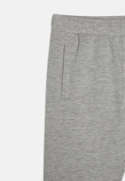 Fila Balboa Logo Pants UnisexPantaloni SportiviLight Grey Melange Bambini Pantaloni 1FI26B00V-C11 5 Fila Balboa Logo Pants UnisexPantaloni SportiviLight Grey Melange Bambini Pantaloni 1FI26B00V-C11 -Negozio al dettaglio Fila 8368b32042d447f19e3571a54a2fdc2f scaled