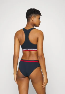 Fila Women Brief 3 Pack - Slip - Navy 8 Fila Women Brief 3 Pack - Slip - Navy -Negozio al dettaglio Fila 853063c6934348148af06ff46a73d216 scaled