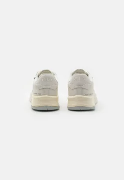 Fila Avenida - Sneakers Basse - Marshmallow 8 Fila Avenida - Sneakers Basse - Marshmallow -Negozio al dettaglio Fila 854ef8fcd72b42c9a79d12a9afe5a4c4 scaled
