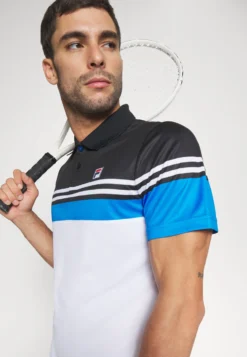 Fila PaulPoloWhite Comb Uomo Abbigliamento 1FI42D04K-A11 9 Fila PaulPoloWhite Comb Uomo Abbigliamento 1FI42D04K-A11 -Negozio al dettaglio Fila 85f533671bc742478396b0c4c75accf3 scaled