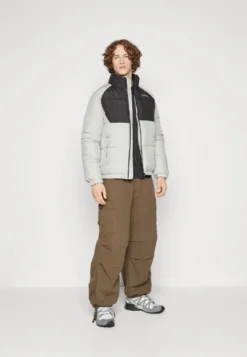 Fila Tarsus - Giacca Invernale - Ultimate Gray - Black -Negozio al dettaglio Fila 8713429f05064c0ea05965a412d704a7 scaled