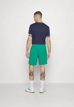 Fila AmariPantaloncini SportiviUltramarine Green Uomo Bermuda 1FI42E036-M11 -Negozio al dettaglio Fila 893c4314ea2c4f4b8f5ec116bd9d3f1d scaled