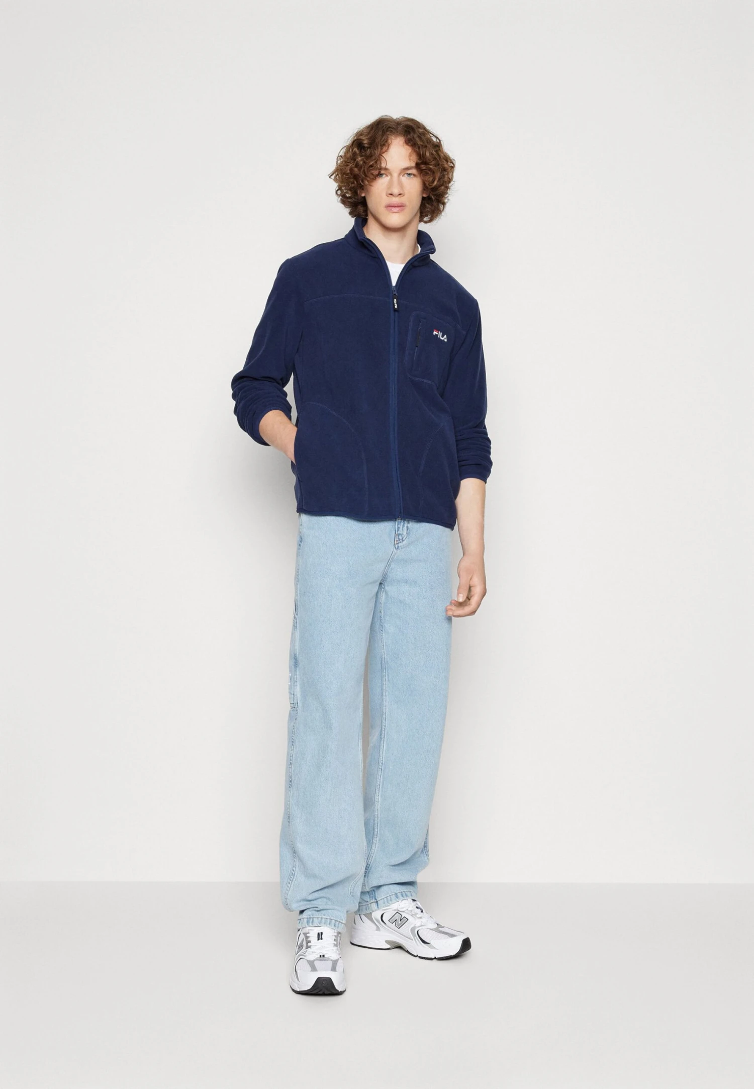 Fila BleiburgGiacca In PileBlack Iris Uomo Maglieria E Felpe 1FI22T047-K11 5 Fila BleiburgGiacca In PileBlack Iris Uomo Maglieria E Felpe 1FI22T047-K11 - immagine 5